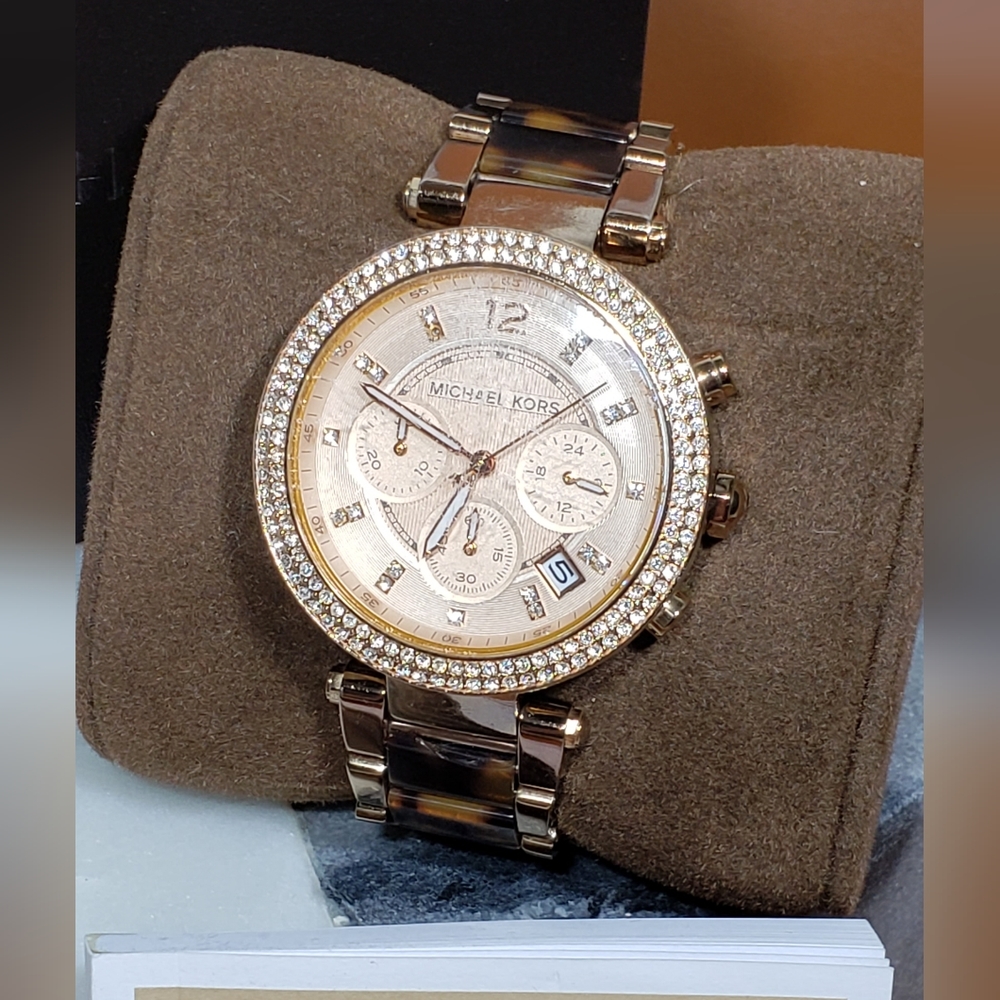 Michael Kors fashion watch, rose gold/ Tortoise Acetate. - Picture 10 of 11